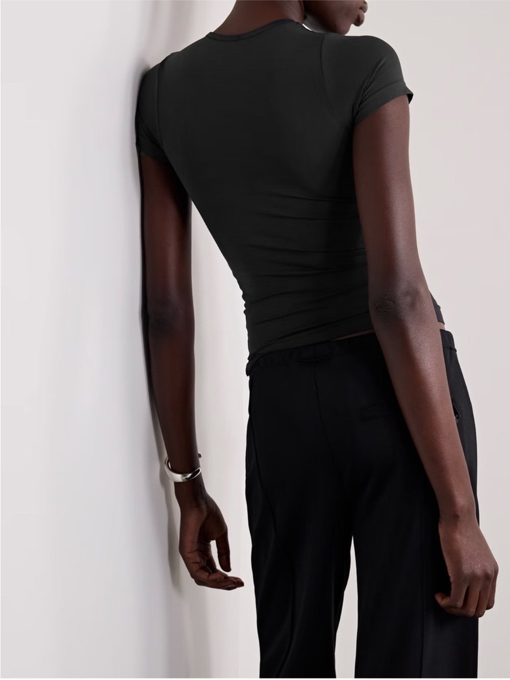 SKIMS NWT Soft Smoothing T-Shirt - Eclipse - Picture 2 of 4